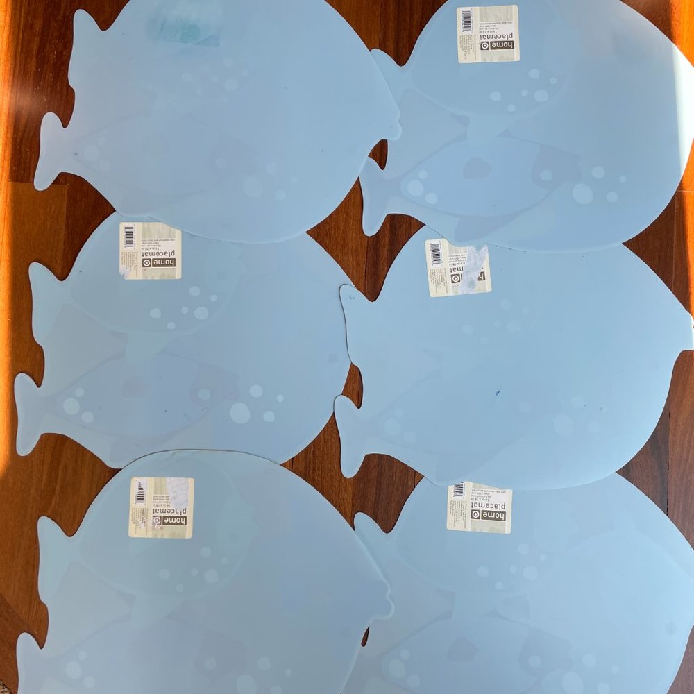 Six (6) Blue / Teal Fish Placemats - Picture 3 of 5